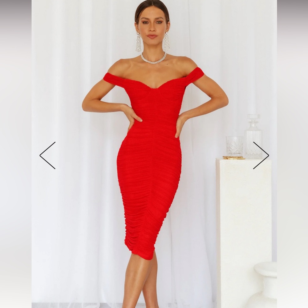 Hello Molly WISHING 4U MIDI DRESS RED small NWOT never worn
